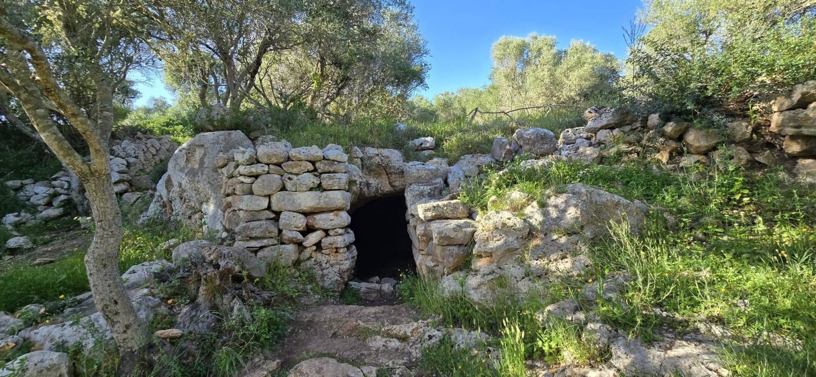 Poblado talayótico, ejemplo del patrimonio histórico de las islas